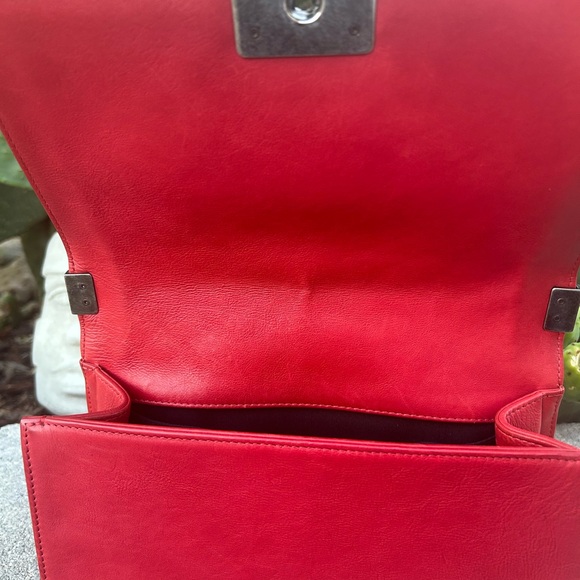 Chanel Boy Bag Size S Cherry Red - Picture 3 of 12
